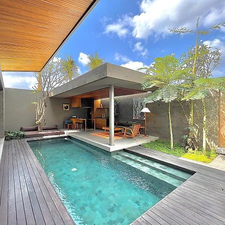Domisili Villas Canggu Bali By Fays Hospitality Exterior photo