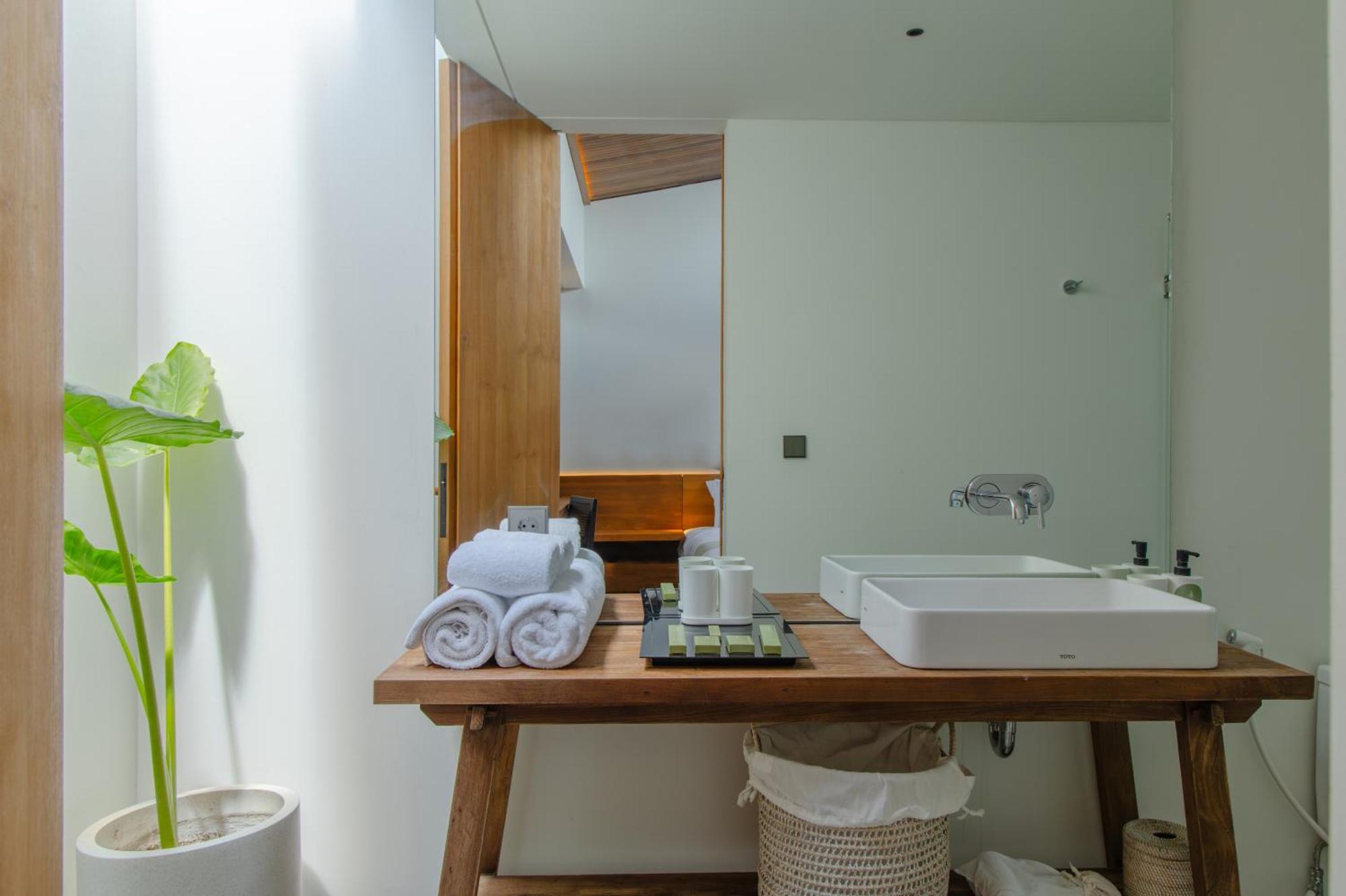 Domisili Villas Canggu Bali By Fays Hospitality Exterior photo